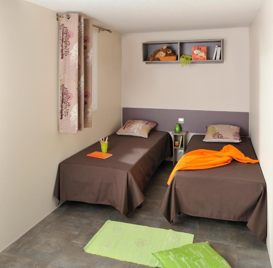 Camping Paris Beau Village Villiers-sur-Orge Bagian luar foto