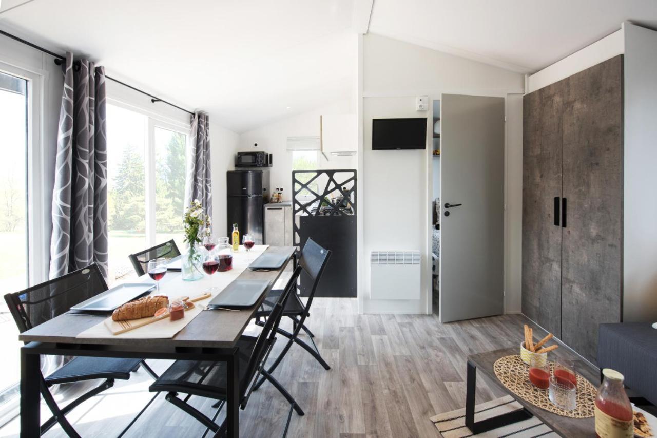 Camping Paris Beau Village Villiers-sur-Orge Bagian luar foto