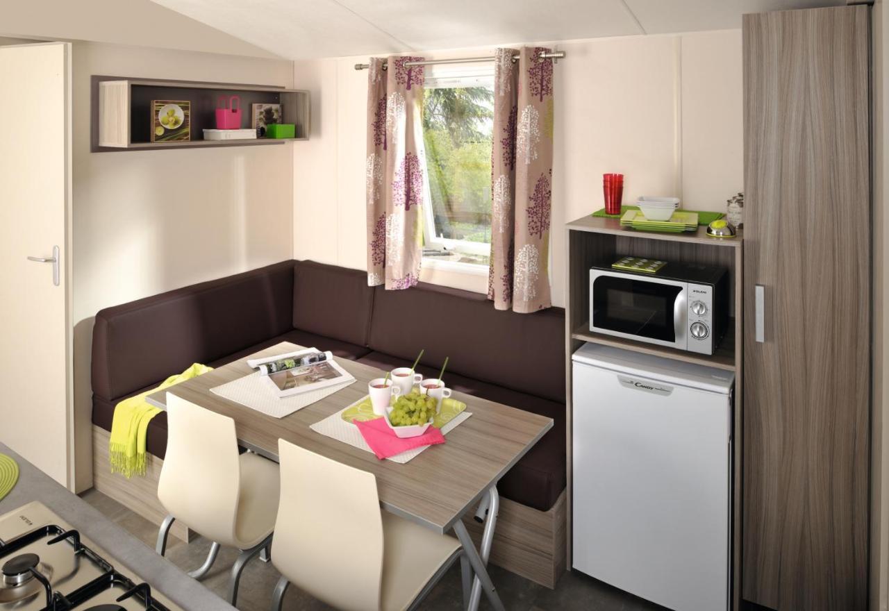 Camping Paris Beau Village Villiers-sur-Orge Bagian luar foto