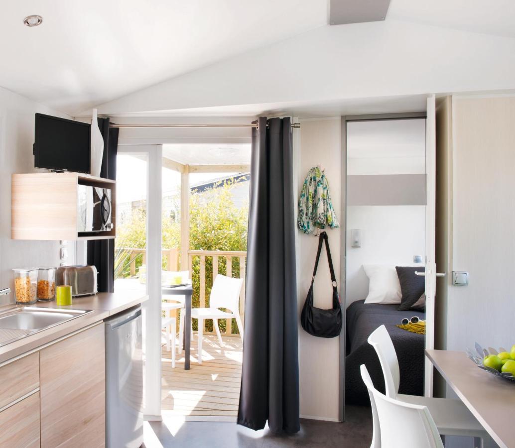 Camping Paris Beau Village Villiers-sur-Orge Bagian luar foto