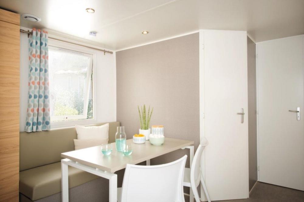 Camping Paris Beau Village Villiers-sur-Orge Bagian luar foto